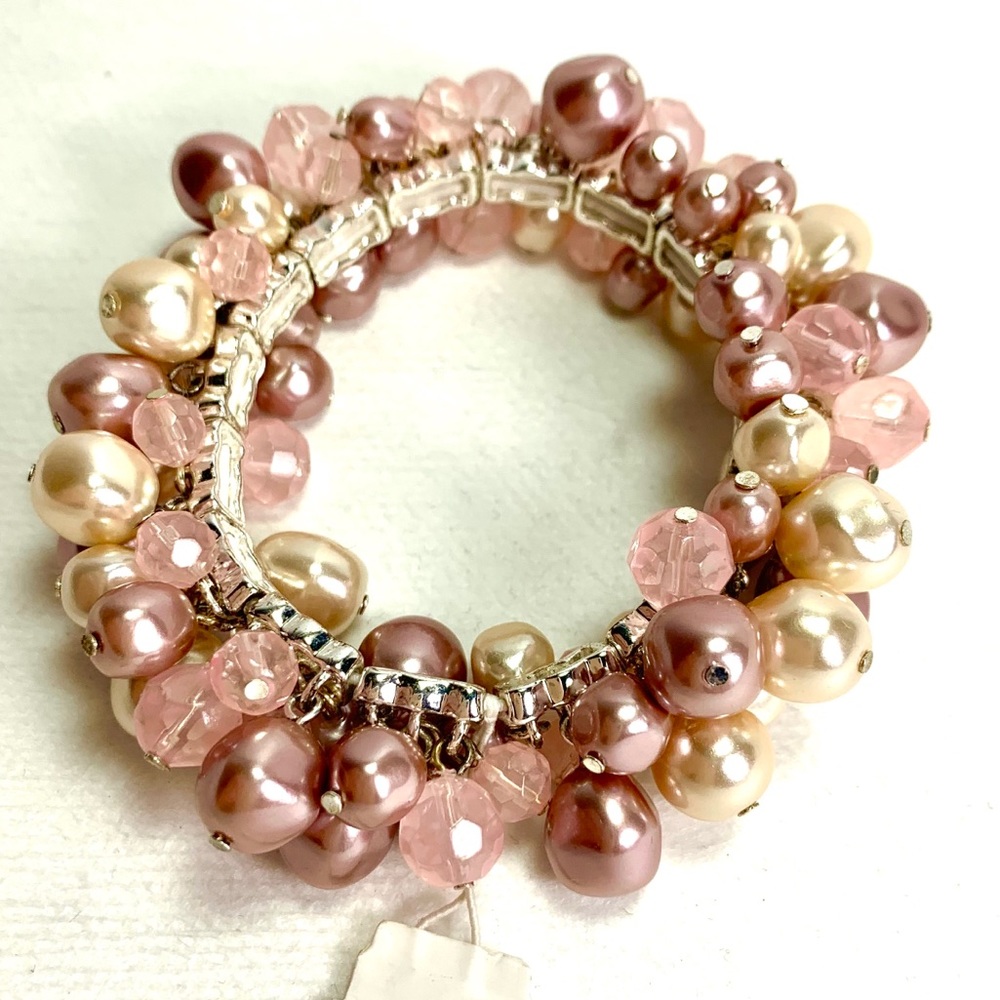 SOLD.  Liz Claiborne Pearls and Beads Bracelet